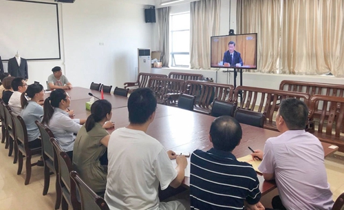 向抗疫英雄致敬！宜化集團(tuán)組織收看全國(guó)抗擊新冠肺炎疫情表彰大會(huì)(圖13)