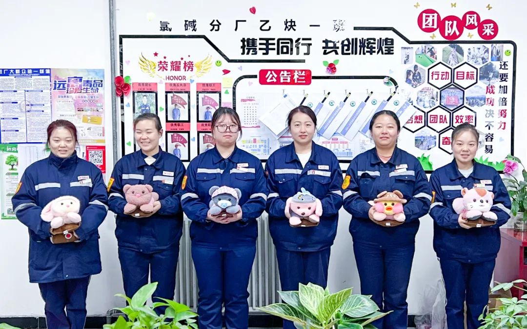 新疆宜化乙炔車間運(yùn)行一班：立足崗位強(qiáng)技能，凝心聚力創(chuàng)佳績(圖3)