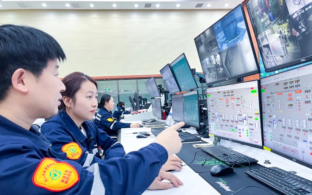 新疆宜化乙炔車間運(yùn)行一班：立足崗位強(qiáng)技能，凝心聚力創(chuàng)佳績(圖4)