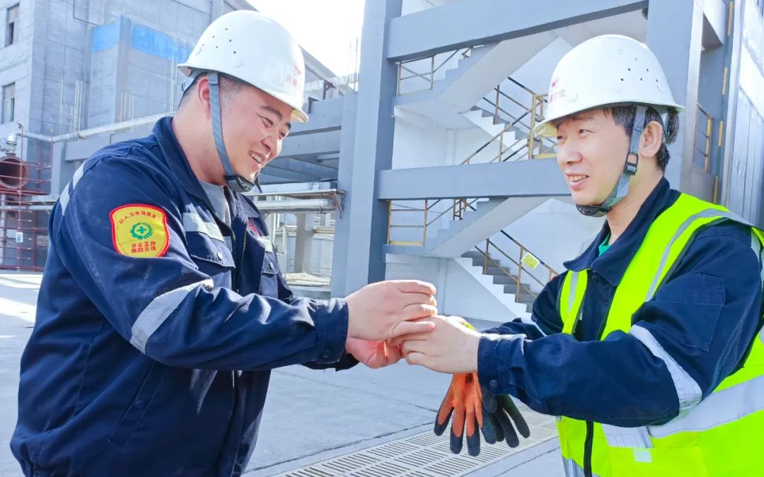 新疆宜化乙炔車間運(yùn)行一班：立足崗位強(qiáng)技能，凝心聚力創(chuàng)佳績(圖5)