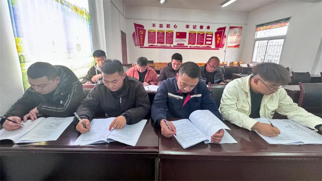 宜化礦業(yè)：強(qiáng)化教育培訓(xùn)提技能，新工分級管理見實(shí)效(圖2)