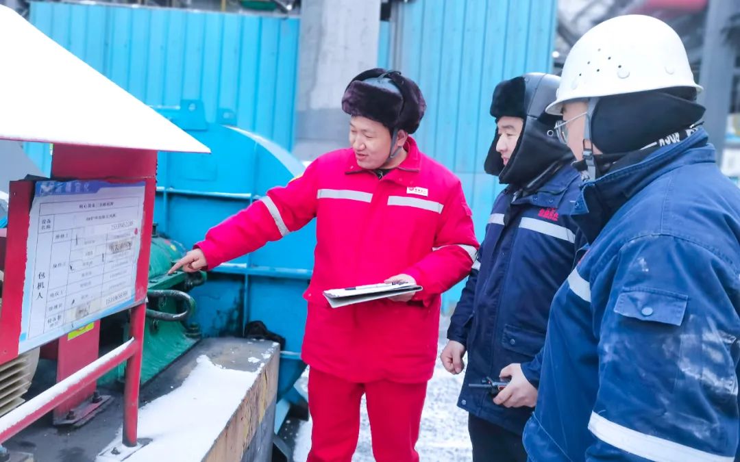 新疆宜化電石車間二一班：強化班組建設(shè)，筑牢基層基石(圖3)