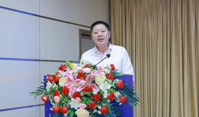 增值引領(lǐng)共贏疆來！2024宜化宜冠滴品牌戰(zhàn)略發(fā)布會在新疆輪臺縣成功舉行(圖2)