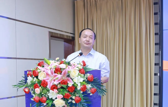 增值引領(lǐng)共贏疆來！2024宜化宜冠滴品牌戰(zhàn)略發(fā)布會在新疆輪臺縣成功舉行(圖3)